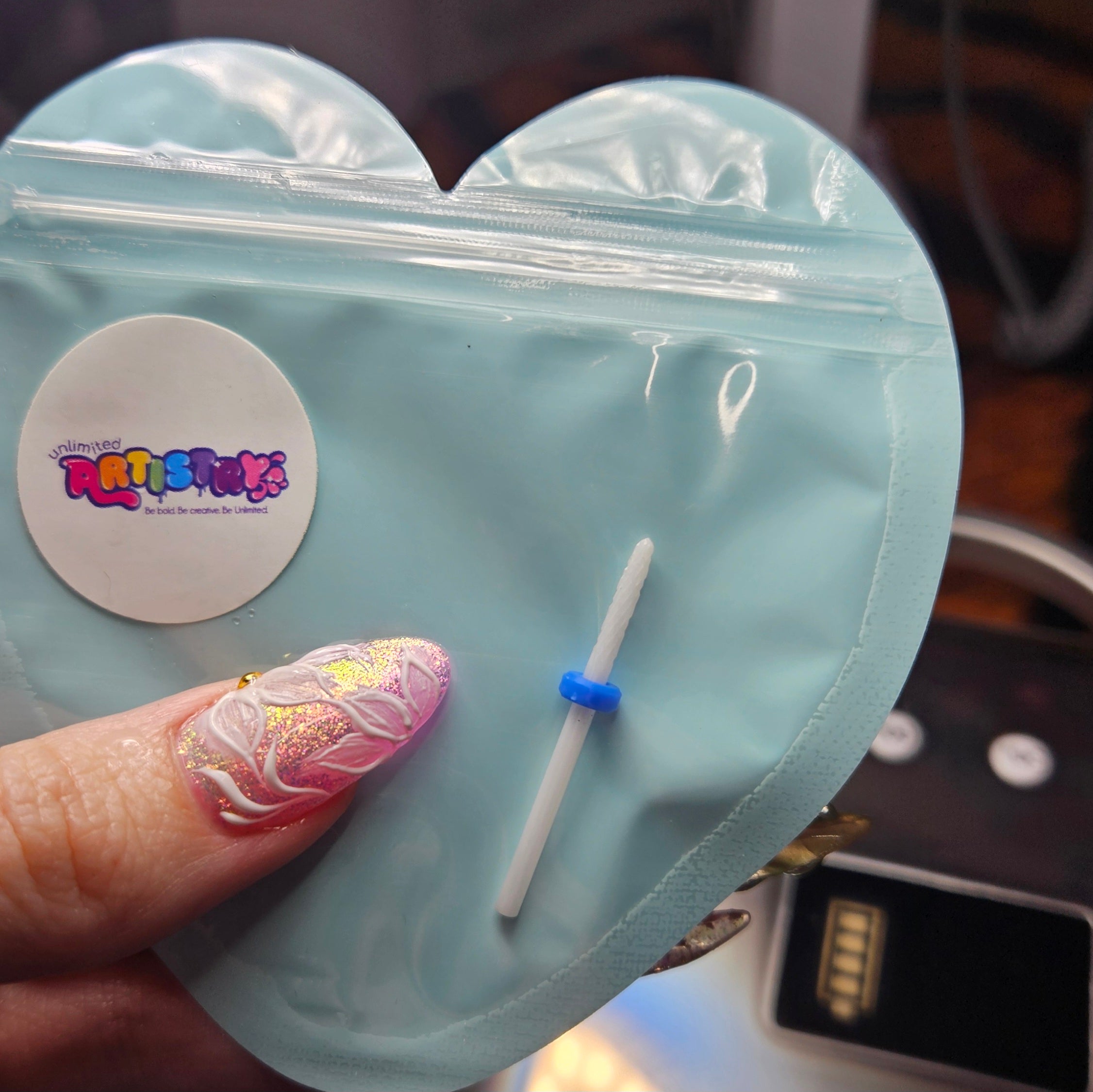 Ceramic bit- M | under nail